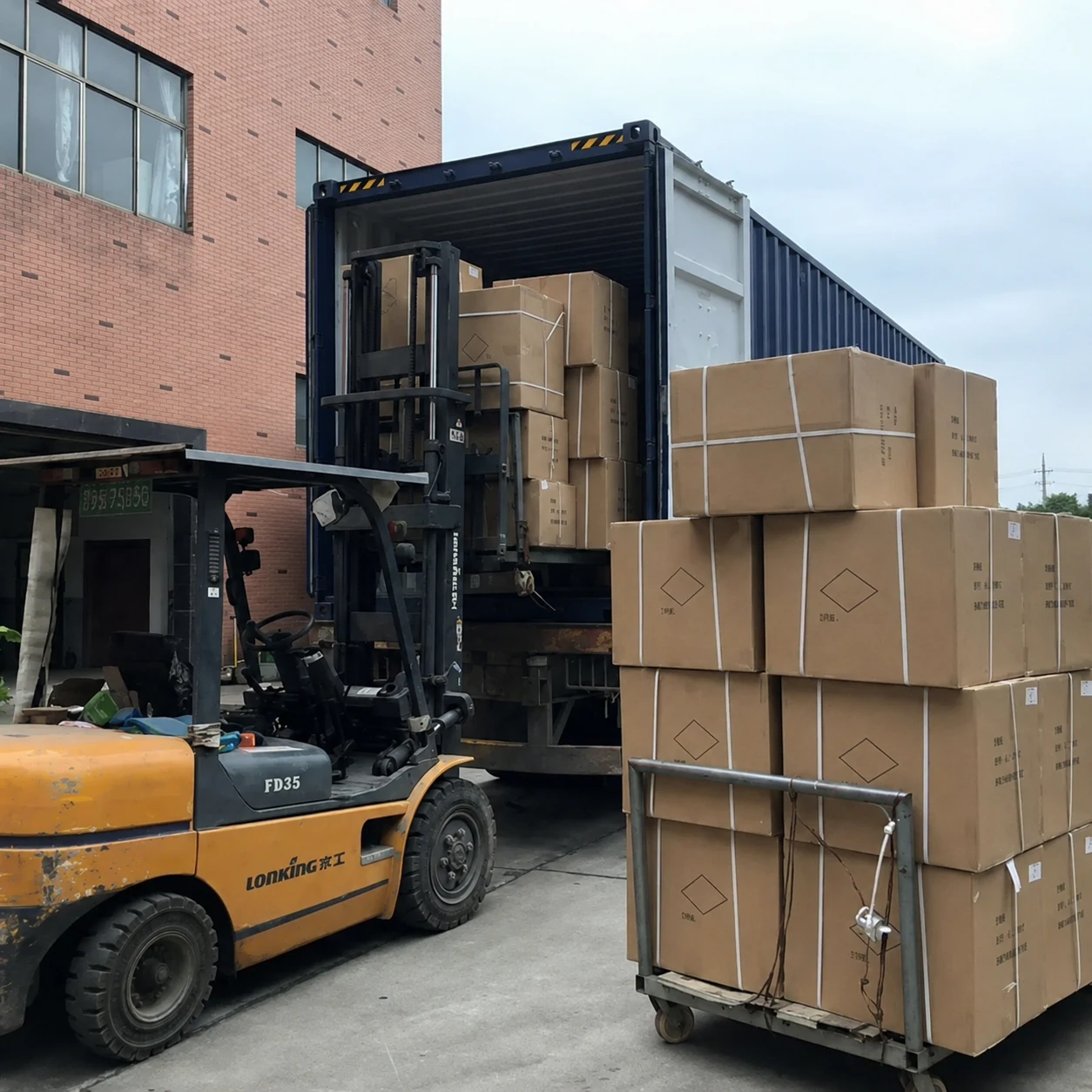 International delivery at KOVYEL